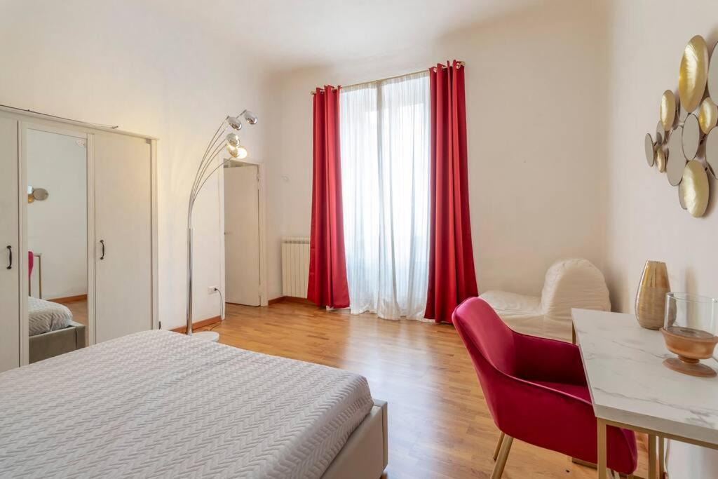 Appartement 2 Minutes From The Colosseum - Luxury Rome