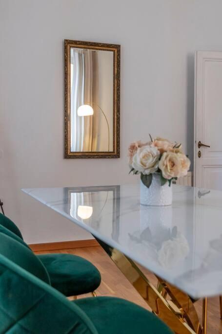 Appartamento 2 Minutes From The Colosseum - Luxury *